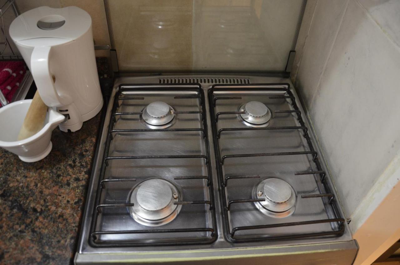 Apartamento Departamento En Carlos Calvo *