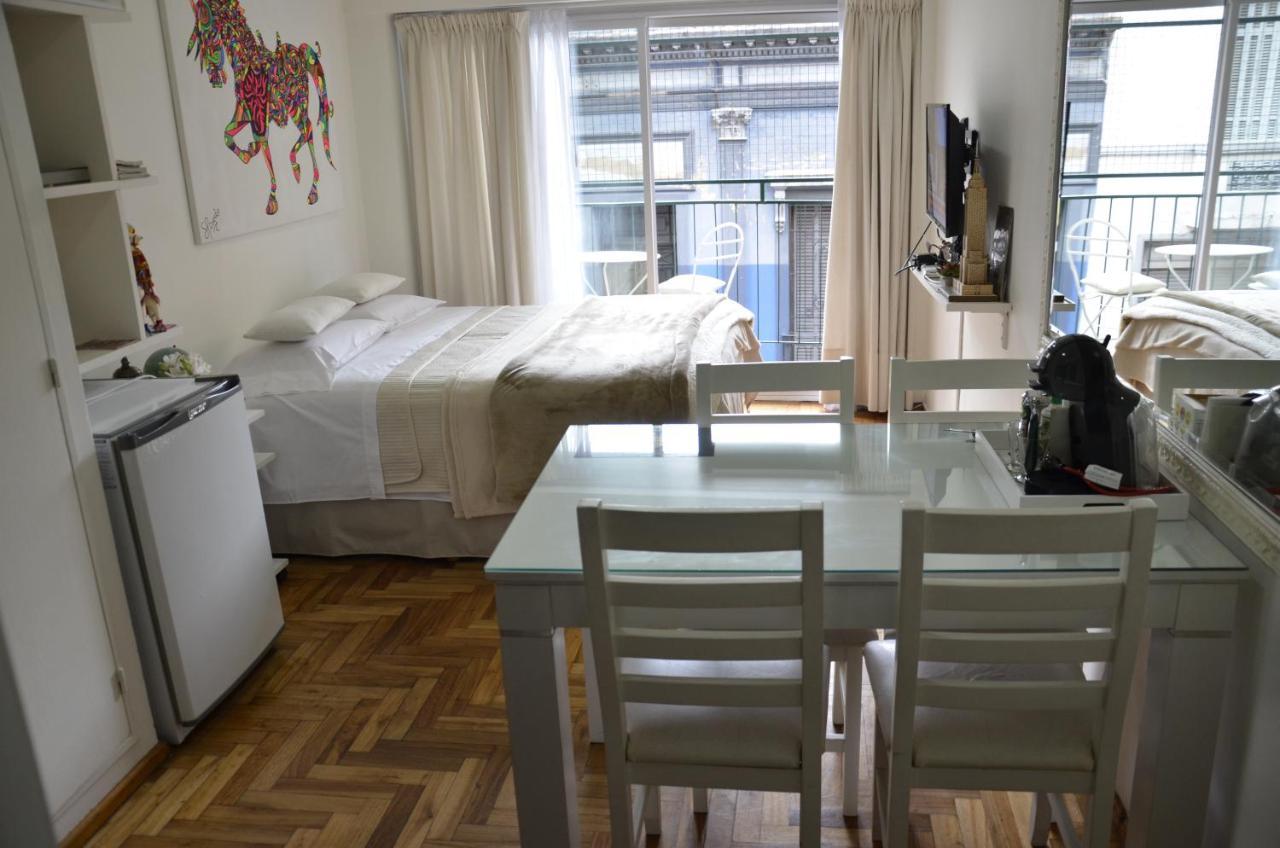 Departamento En Carlos Calvo *
