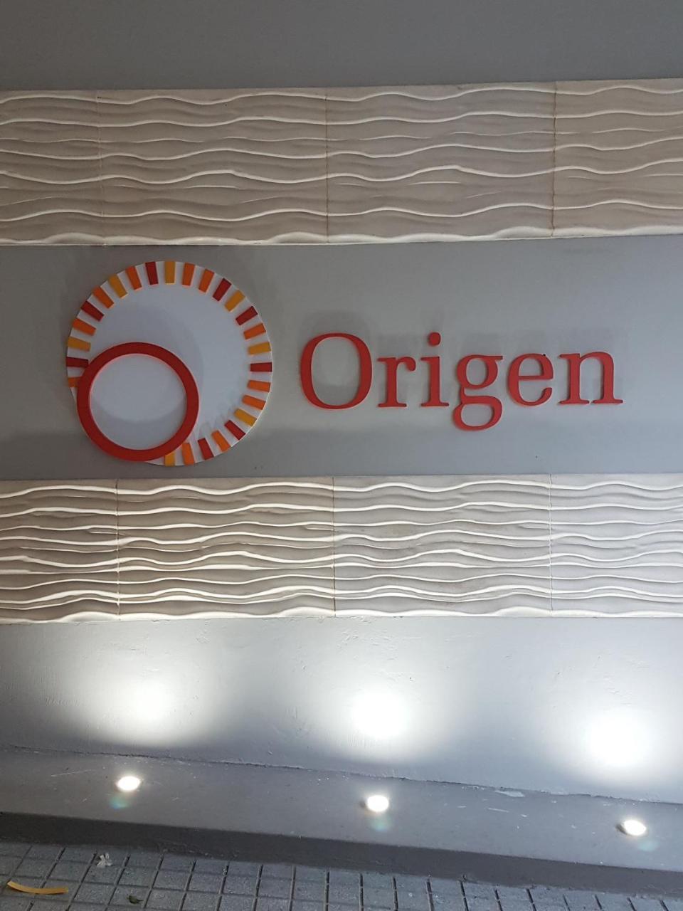 Hotel del amor Origen