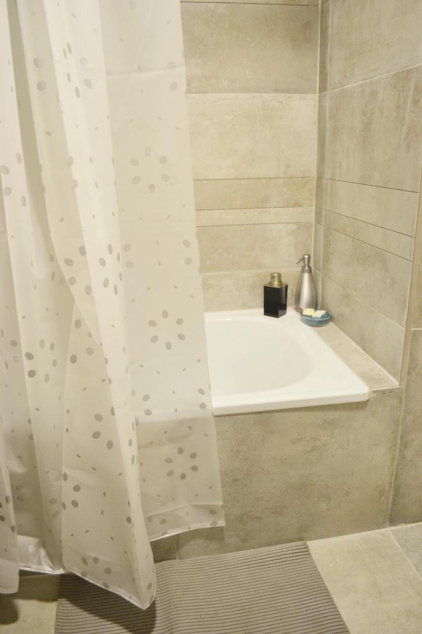 Brand New Studio In Recoleta Apartamento *