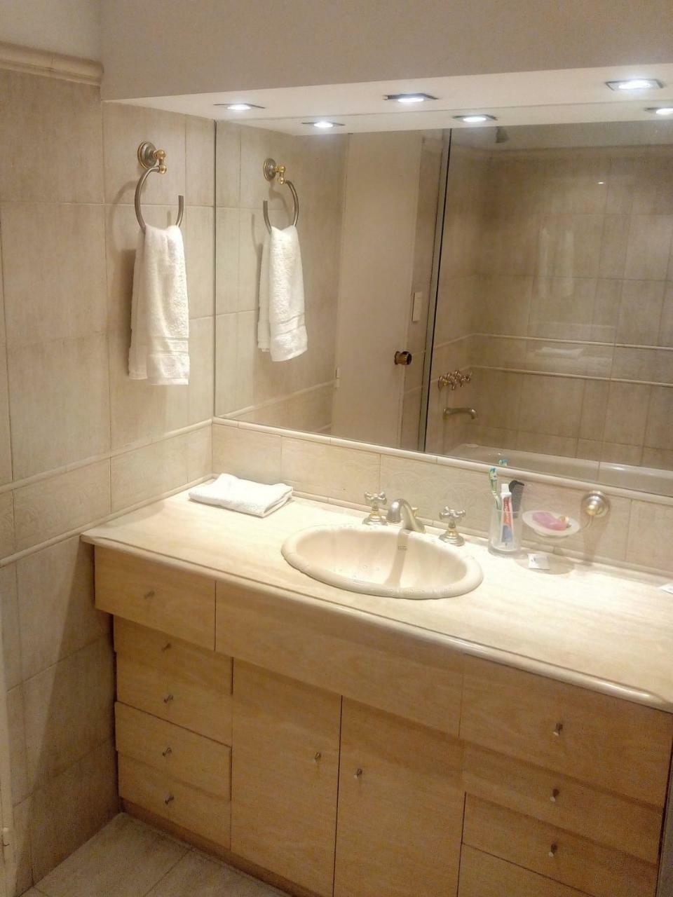 Quartier Retiro Suipacha Suites Hotel