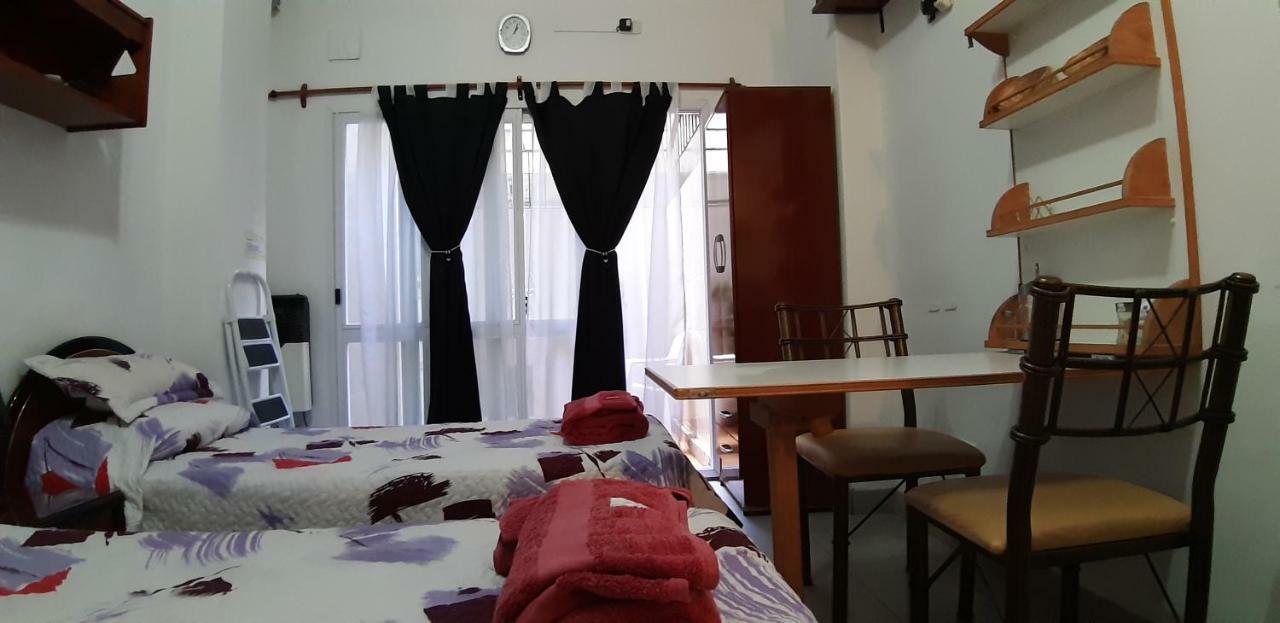 Departamento Centrico Uriburu Y Corrientes Apartamento