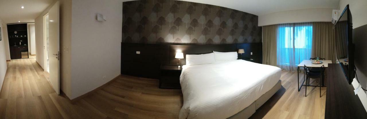 Aparthotel Avellaneda Aparts & 5*