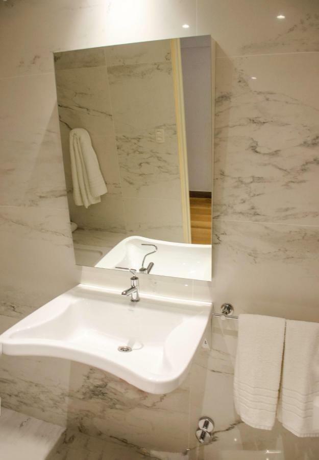 Avellaneda Aparts & 5* Buenos Aires
