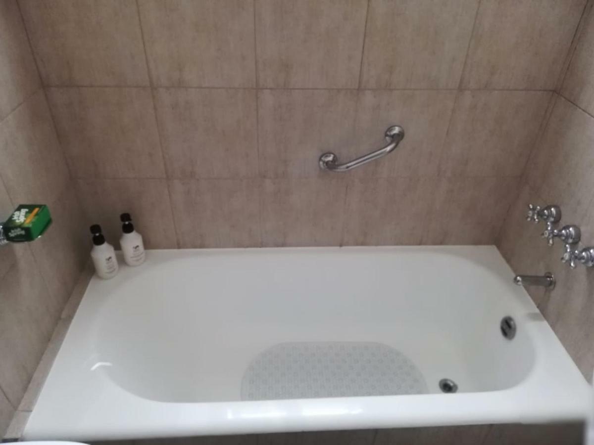 Comodo Departamento En El Centro, Muy Bien Ubicado, Wifi Apartamento *