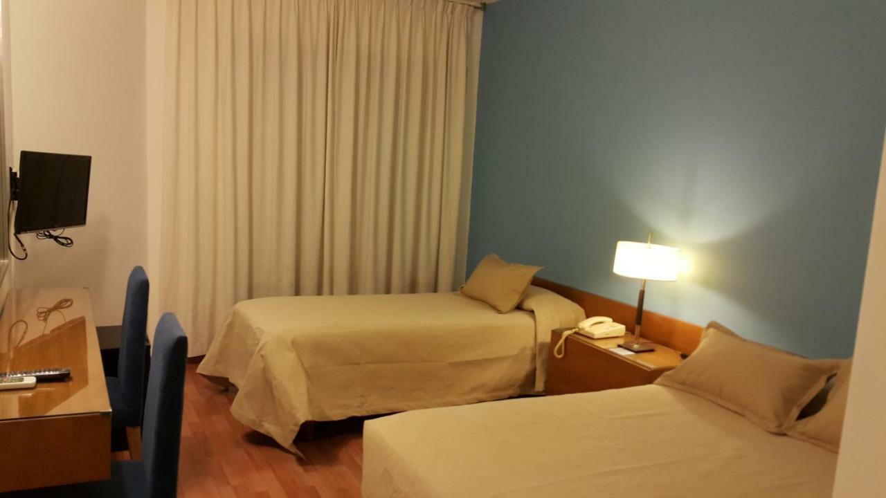 Hotel Avenida 2*