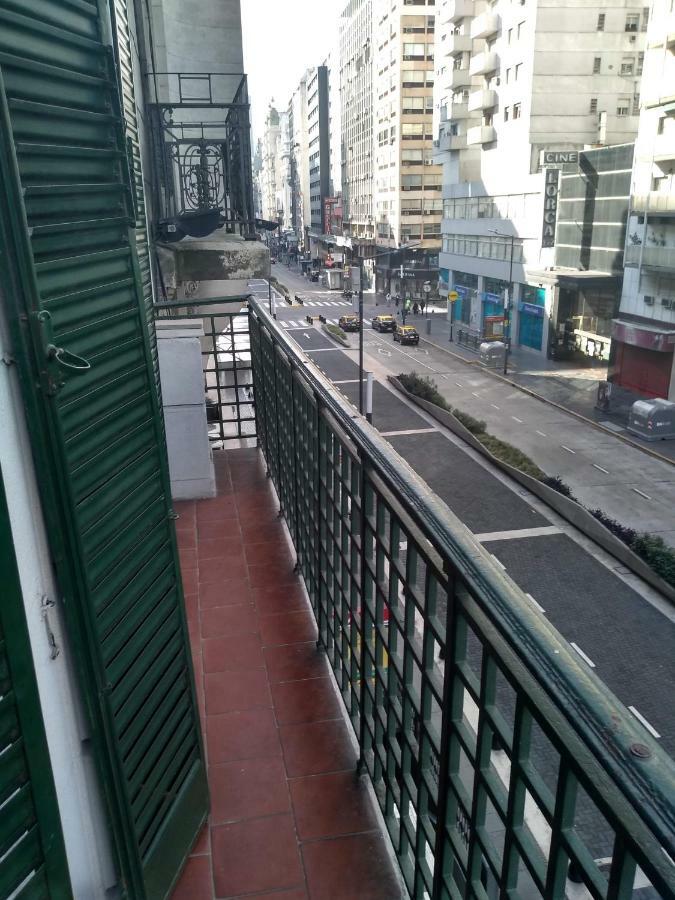 Corrientes Y Uruguay Apartamento