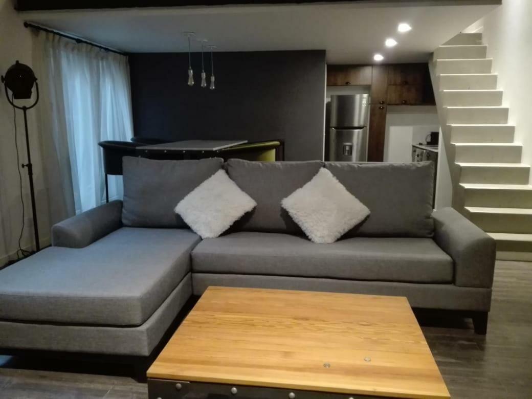 Apartamento Duplex En Palacio Raggio *