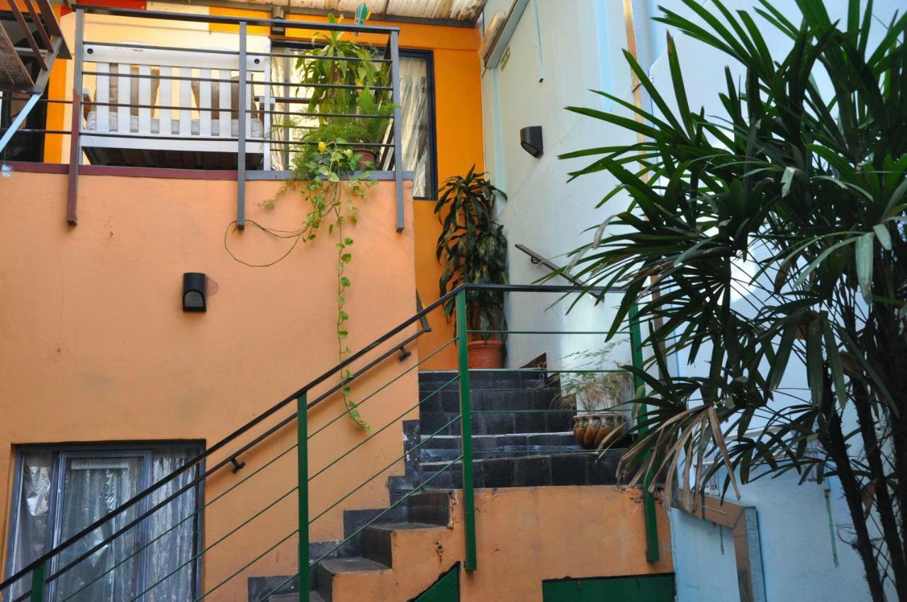 Hostal Back In Ba