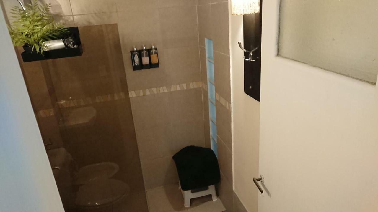 Apartamento Excelente Departamento Con Balcon A La Calle Sobre Avenida *