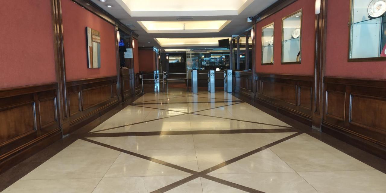 Departamento En Hotel, Excelente Ubicación En Microcentro