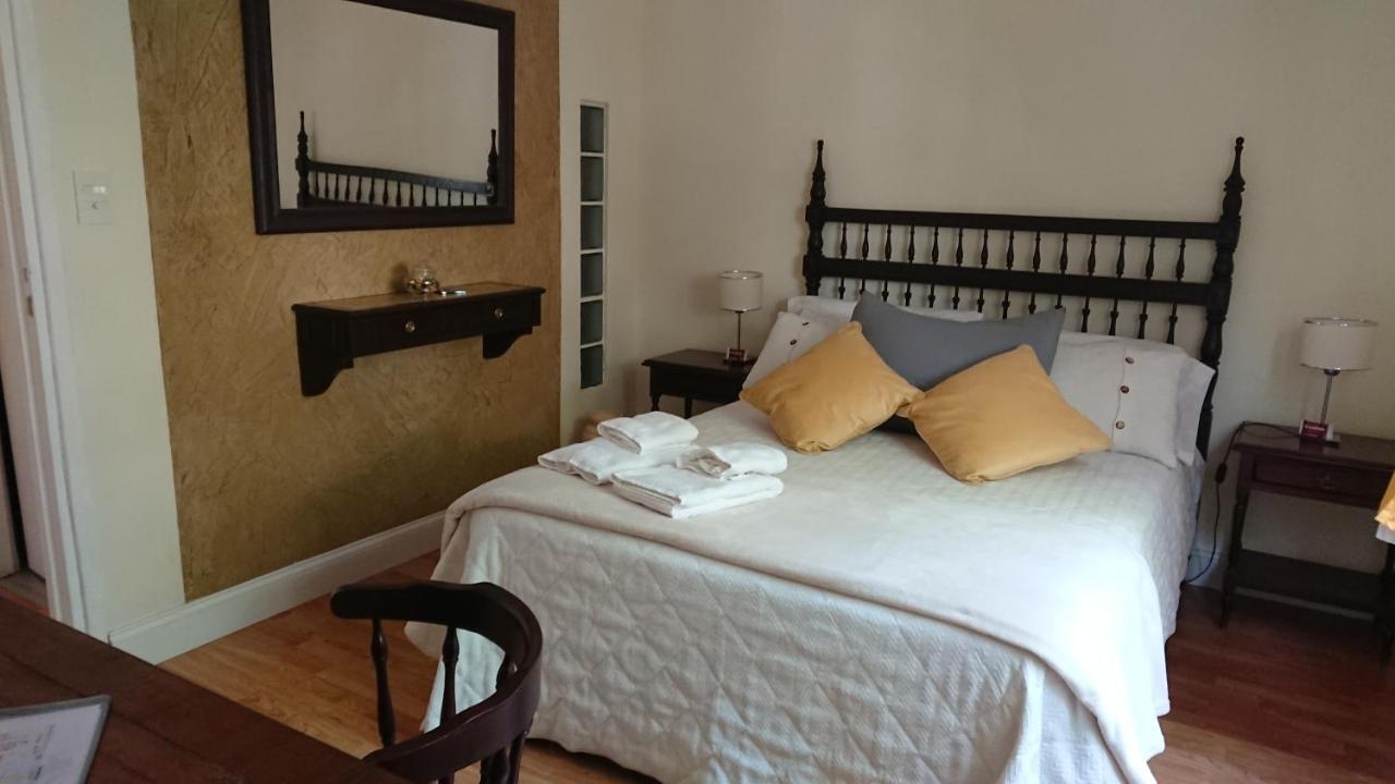 Apartamento Excelente Departamento Con Balcon A La Calle Sobre Avenida