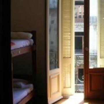Avenue Hotel 2*