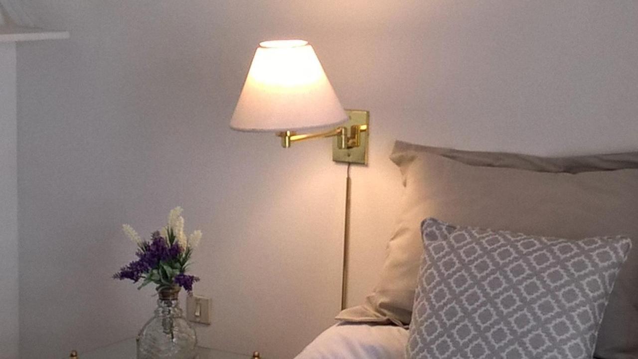 Alto Palermo, ,espacio Y Luz *