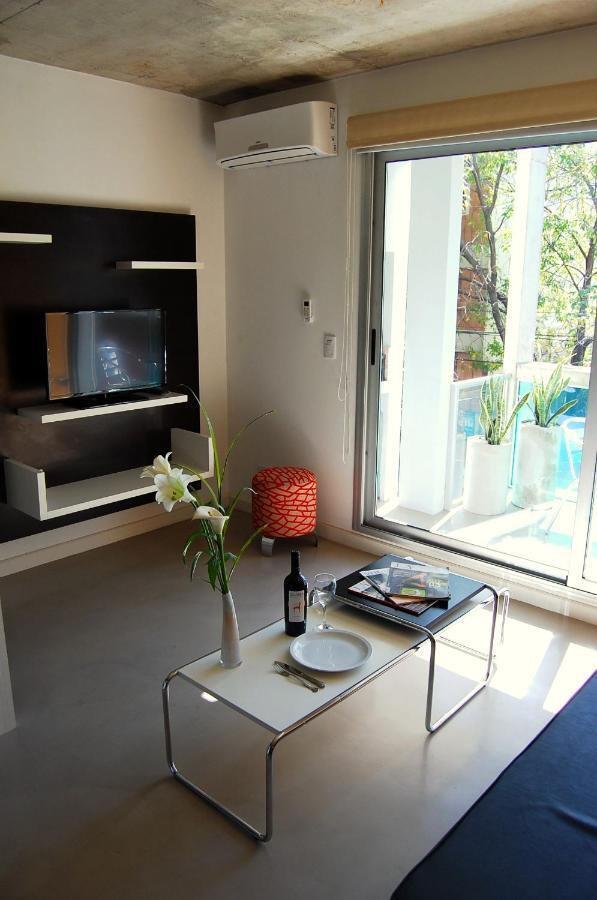 Hollywood 45 Mts2 *