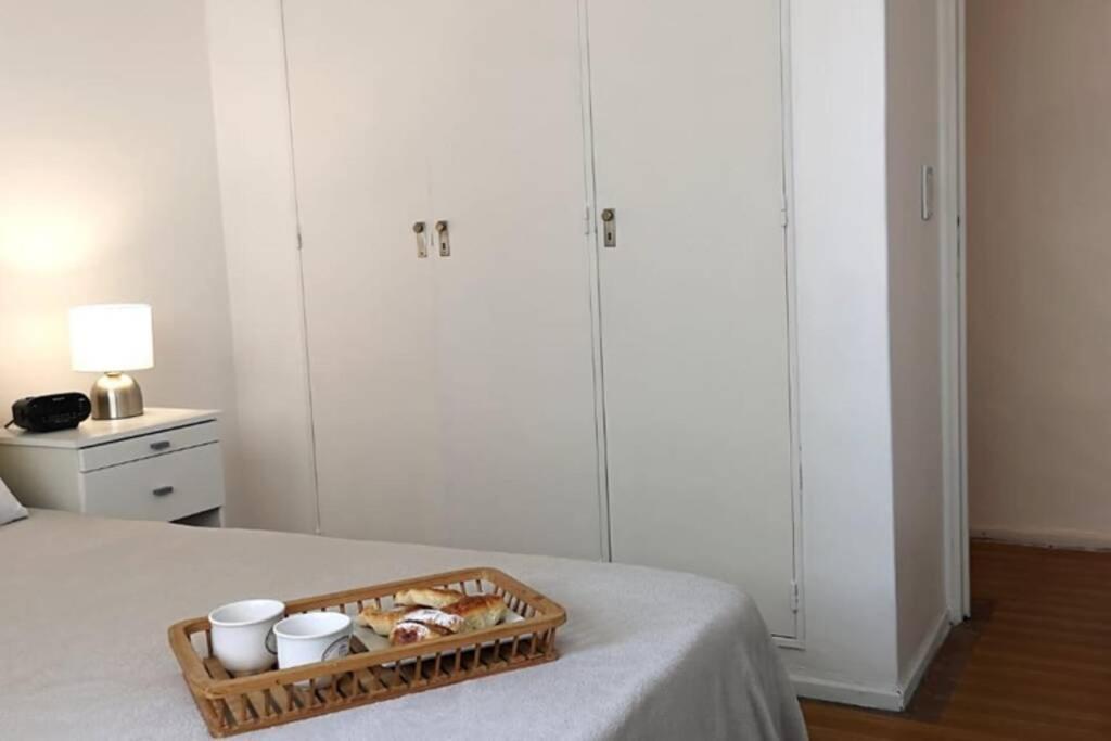 2 Ambientes En Almagro En Av Corrientes Para 2 Personas *