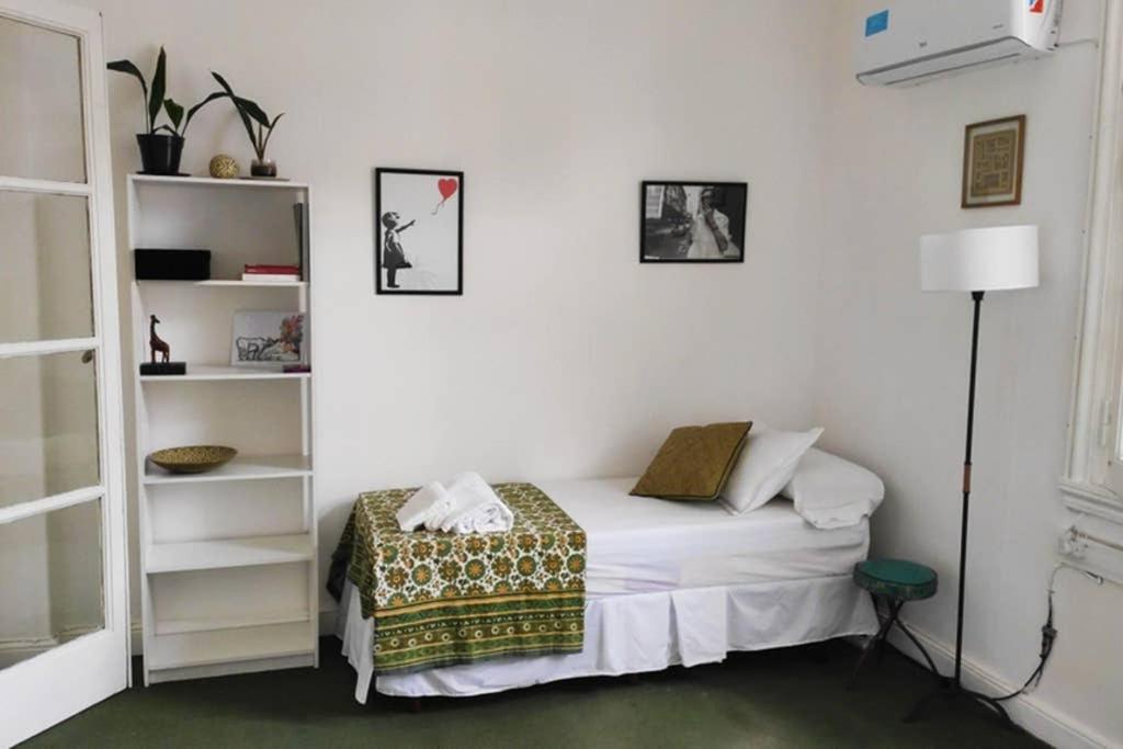 Apartamento Amplio, Tranquilo Y Muy Luminoso Departamento De 3 Ambientes A Metros Del Obelisco Y Del Teatro Colón