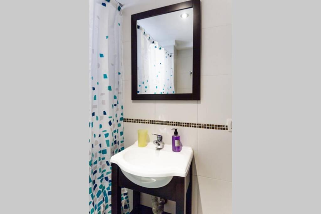 Apartamento Cozy, Lots Of Light, Great Location *