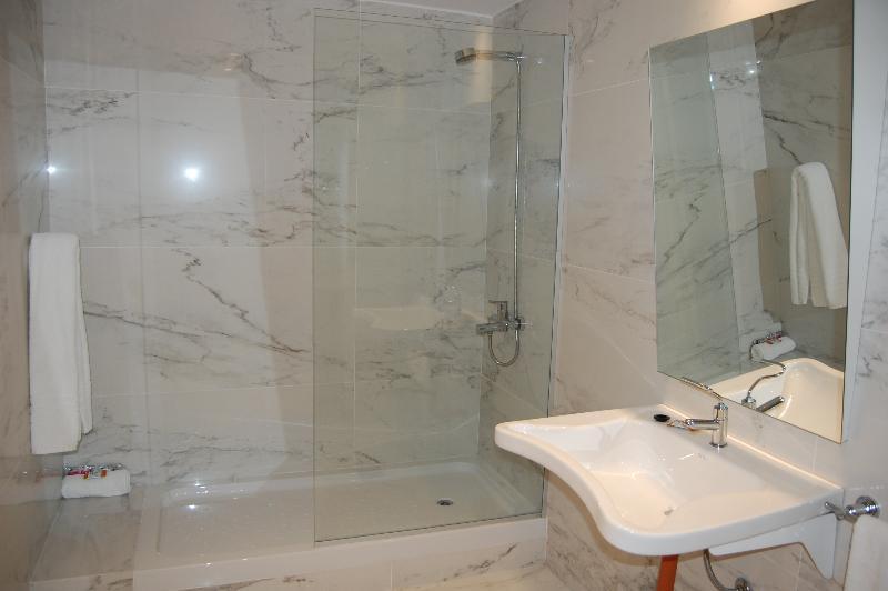 Aparthotel Avellaneda Aparts & 5*