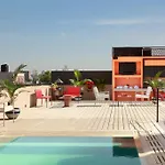Be Too Loft Hotel