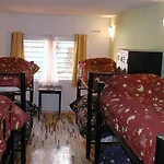 Hostel Arrabal