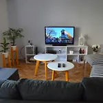 Departamento 2 Dormitorios Y Cuatro Ambientes En Belgrano 82M2- Big 2 Bedroom Apartment In Belgrano
