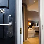 1253 Recoleta Small Hotel