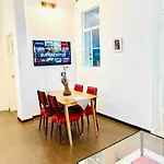 Departamento En San Telmo Reciclado A Nuevo, Supercomodo!
