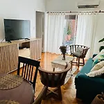 Departamento 3 ambientes con patio, terraza y parrila