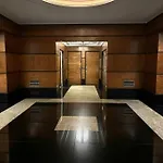 Elegante Y Amplio Departamento