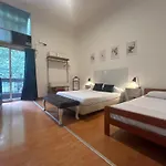 Suites Santa Fe Departamento, A 200 Mts De Facultad Y Hospitales Aledanos
