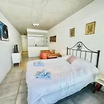 Estudio Industrial Con Balcon