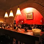 Miravida Soho Hotel & Wine Bar