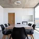 Moderno departamento a estrenar con excelente ubicacion