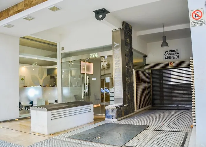Monoambiente Super Amplio Y Comodo, Ideal Para Explorar La Ciudad