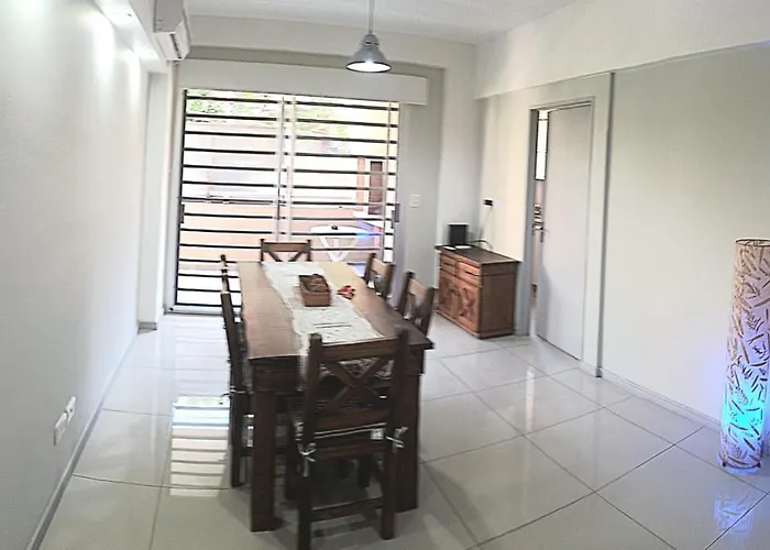 Departamento Al Frente, En Villa Del Parque