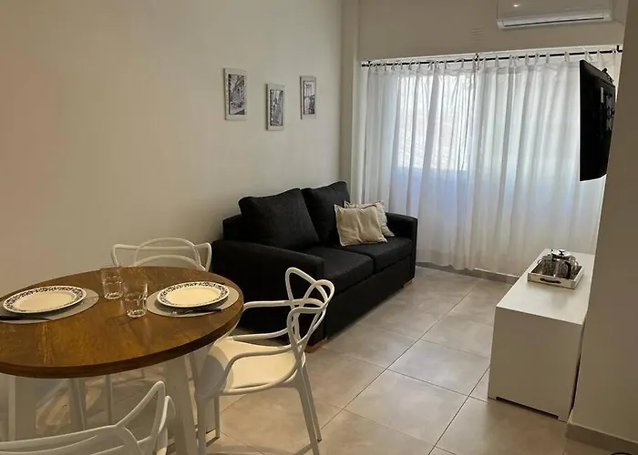 Luminoso Y Moderno Departamento