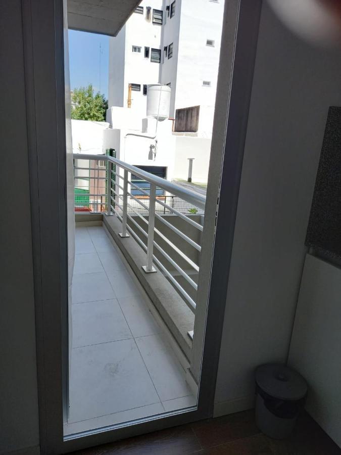 Departamento A Cuadras Del Hospital Italiano * Ciudad Autónoma de Buenos Aires