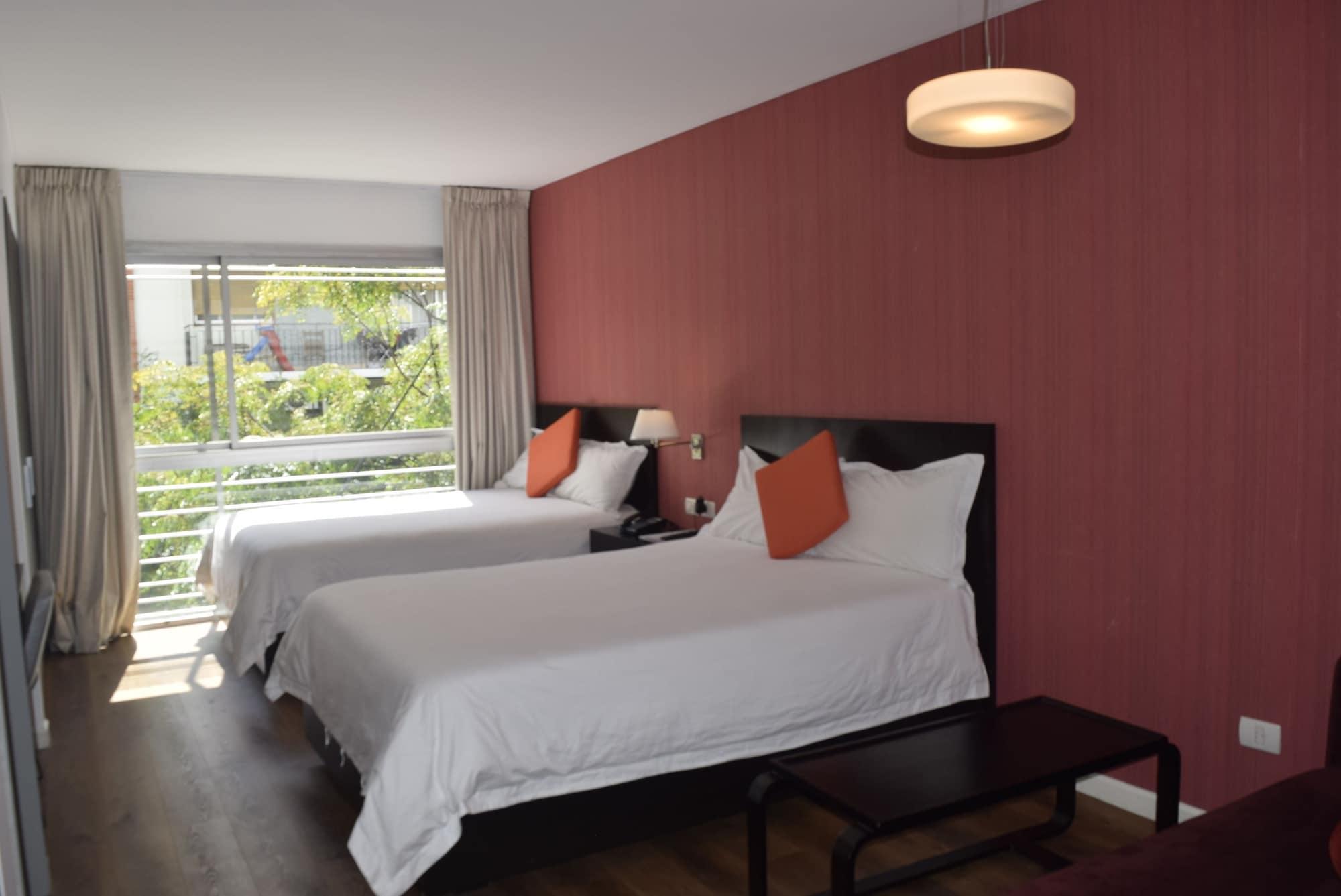 Howard Johnson Abasto Hotel 4*