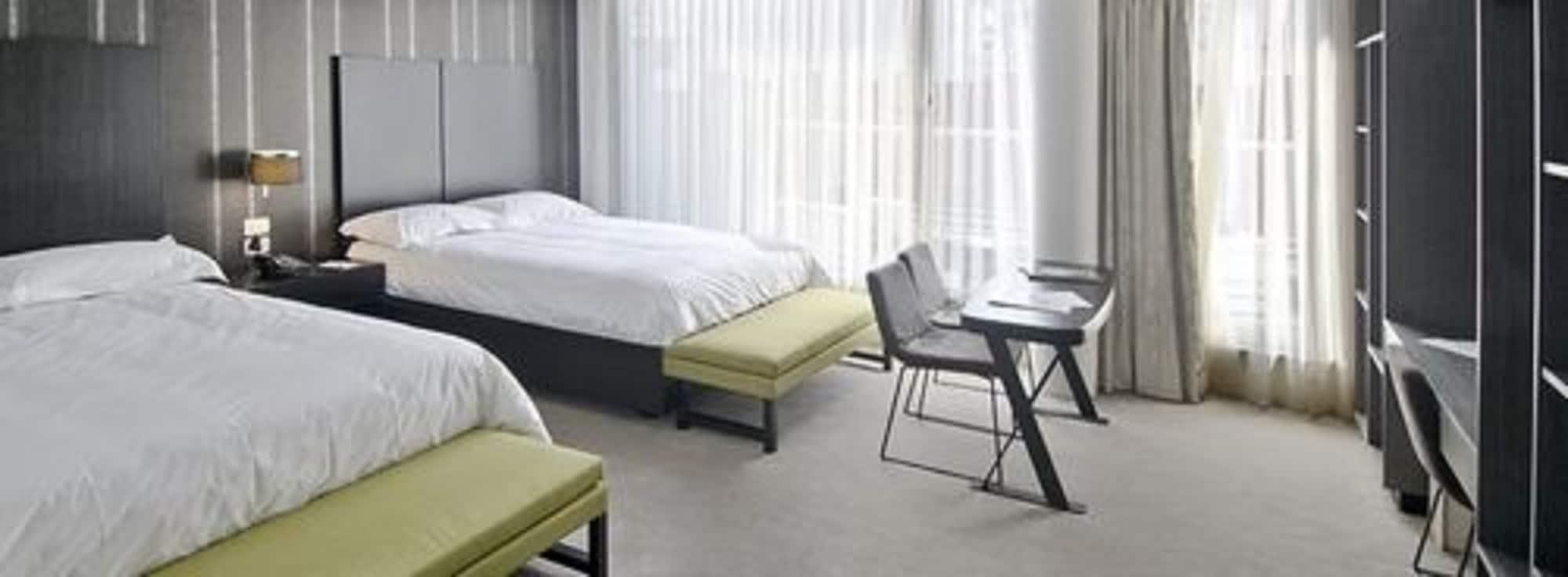 Howard Johnson Abasto Hotel