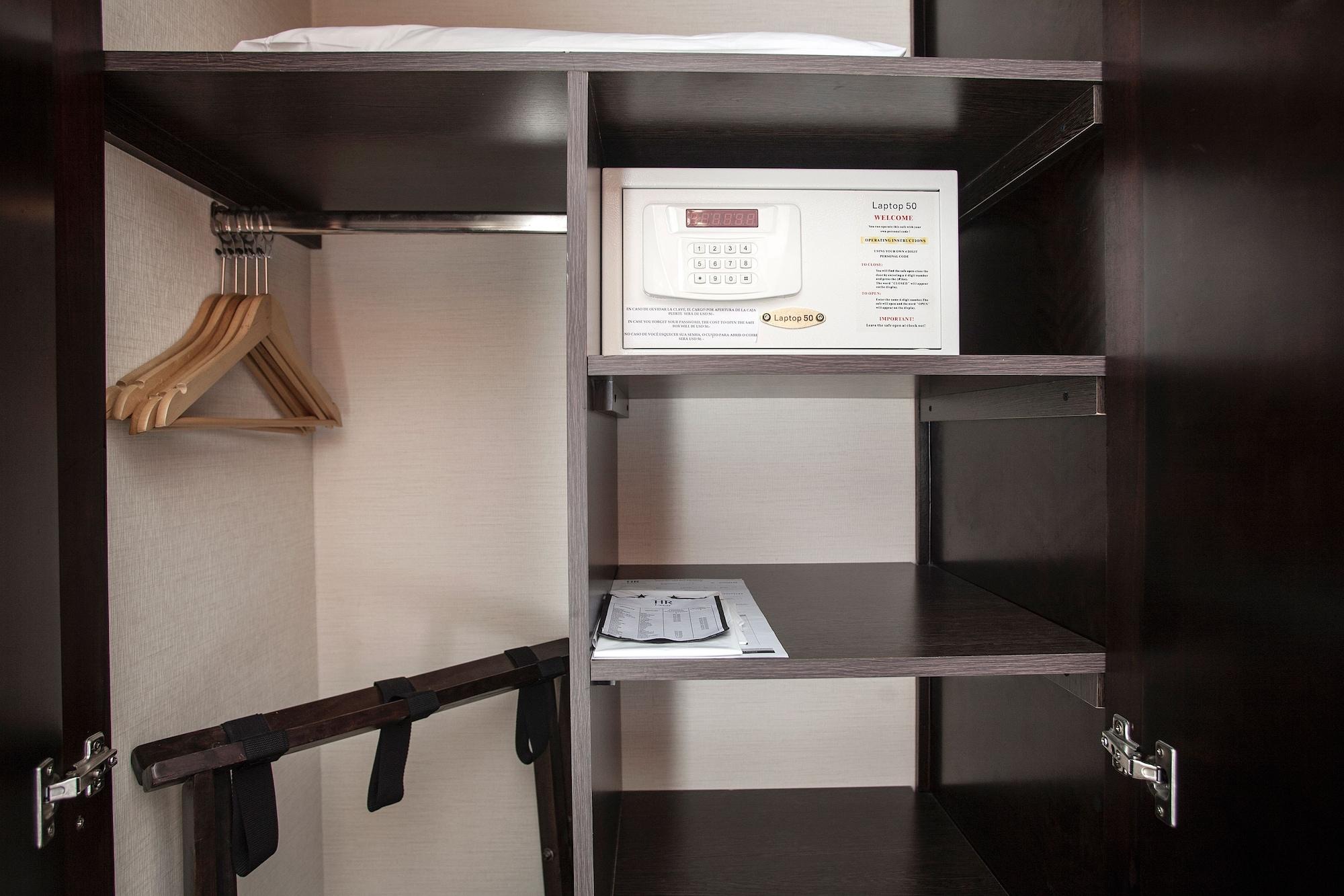 Hr Luxor 4* Ciudad Autónoma de Buenos Aires
