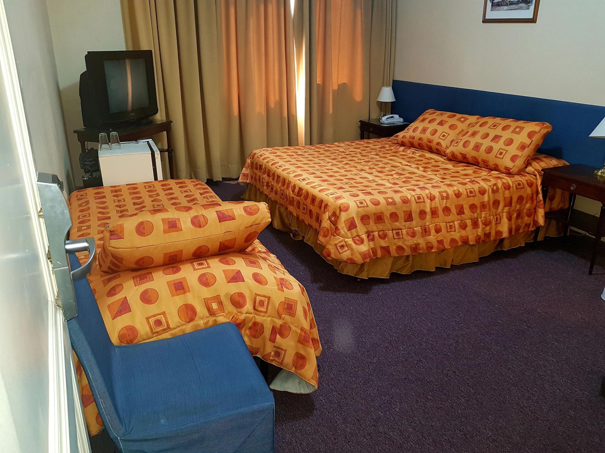 Hotel Regis Orho 3*