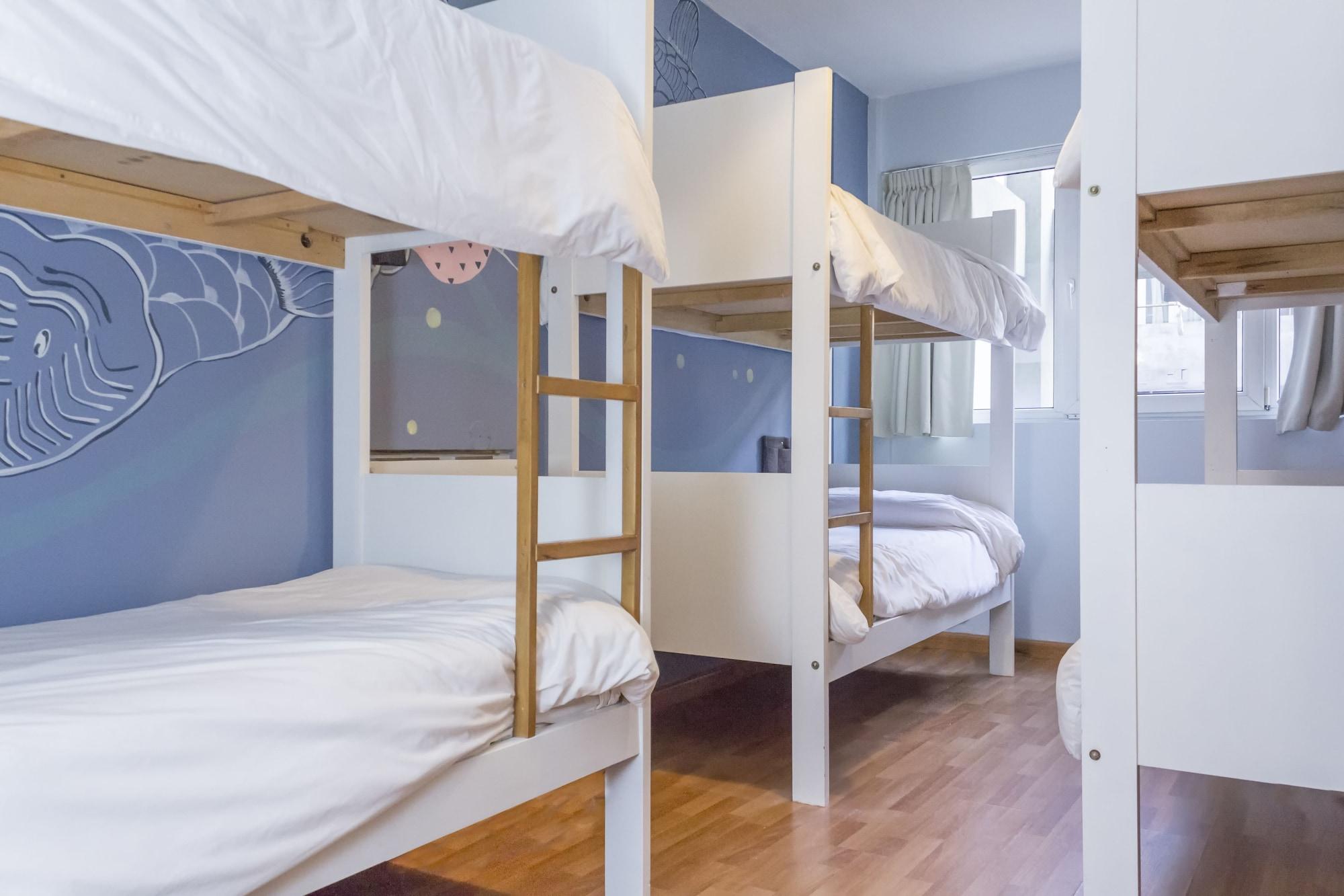 Circus Hostal *