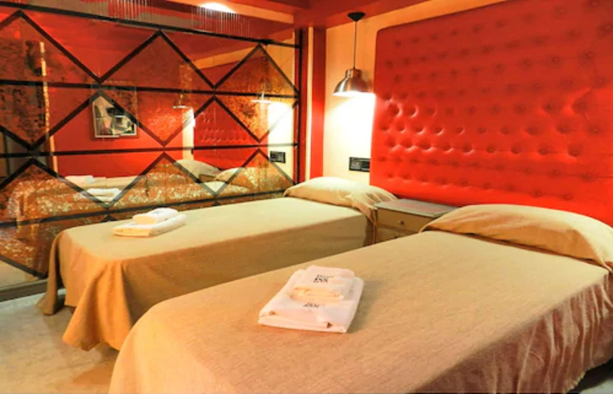 Hotel Y 3*