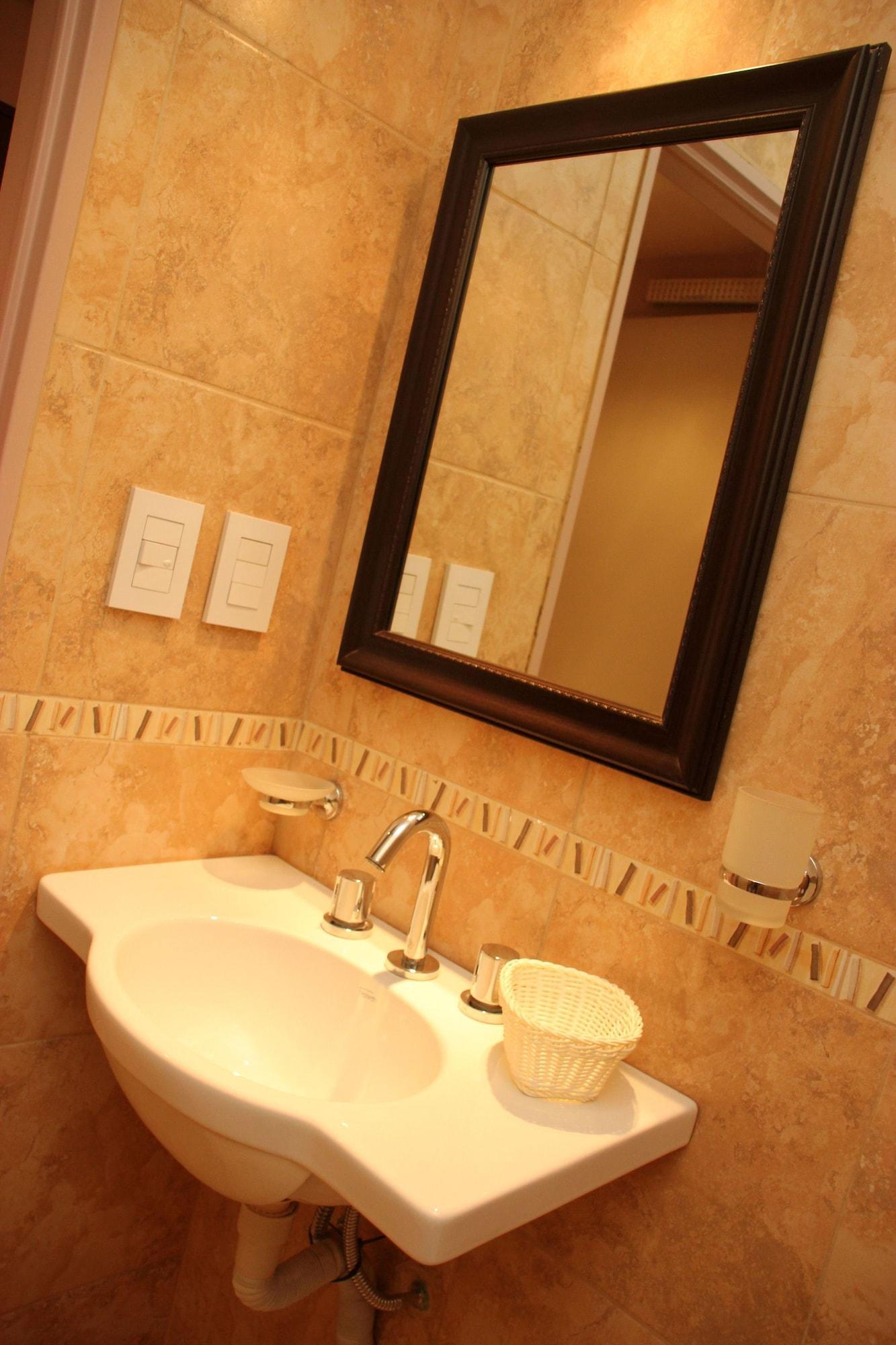 Hotel Y 3*