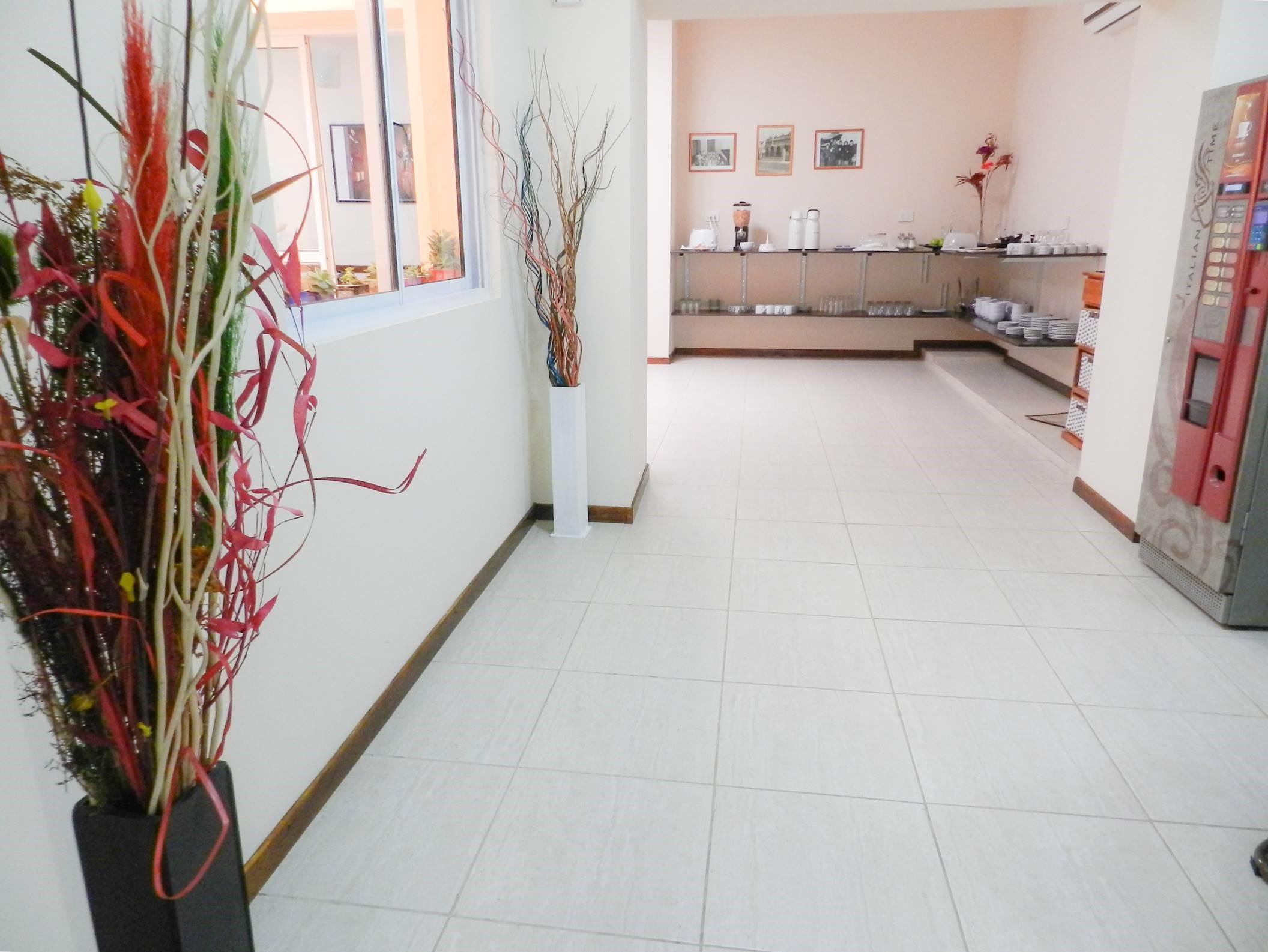 Hotel Y