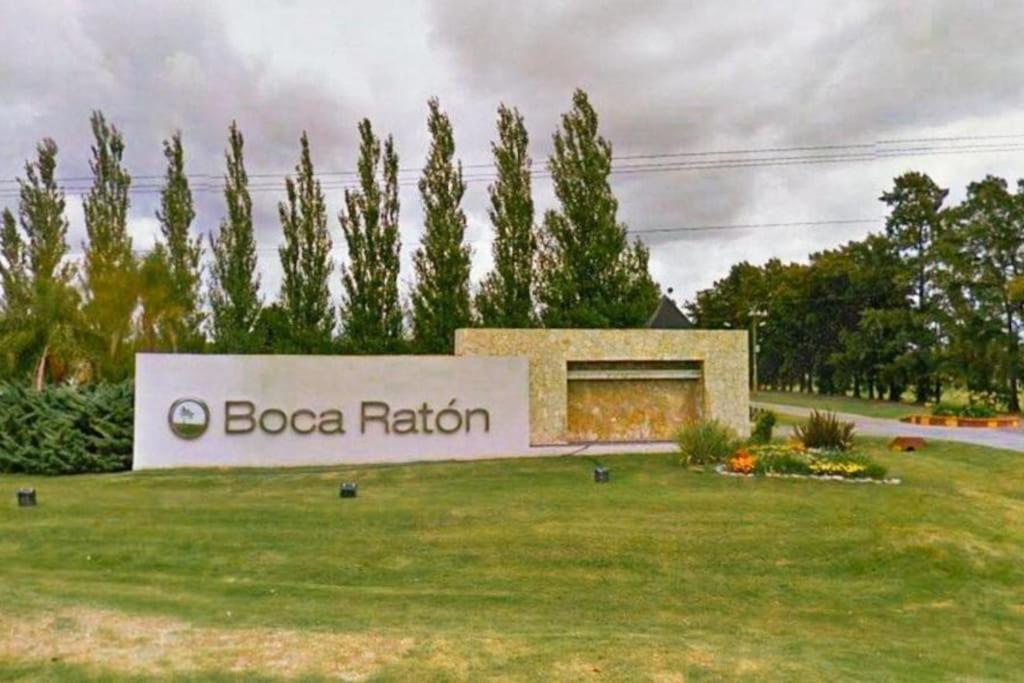Private With Exclusive Heated And Illuminated Pool In The Best Golf Country Club 18-holes Golf Course Indoor Heated Pool Of The Club Illuminated Professional Soccer And Tennis Courts Children's Recreation Market And All Types Of Services Ciudad Autónoma de Buenos Aires
