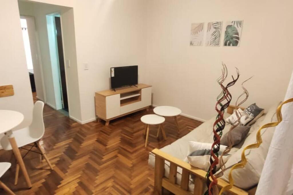 Apartamento Calido Departamento En El Centro- Zona Tribunales- Viamonte 2b