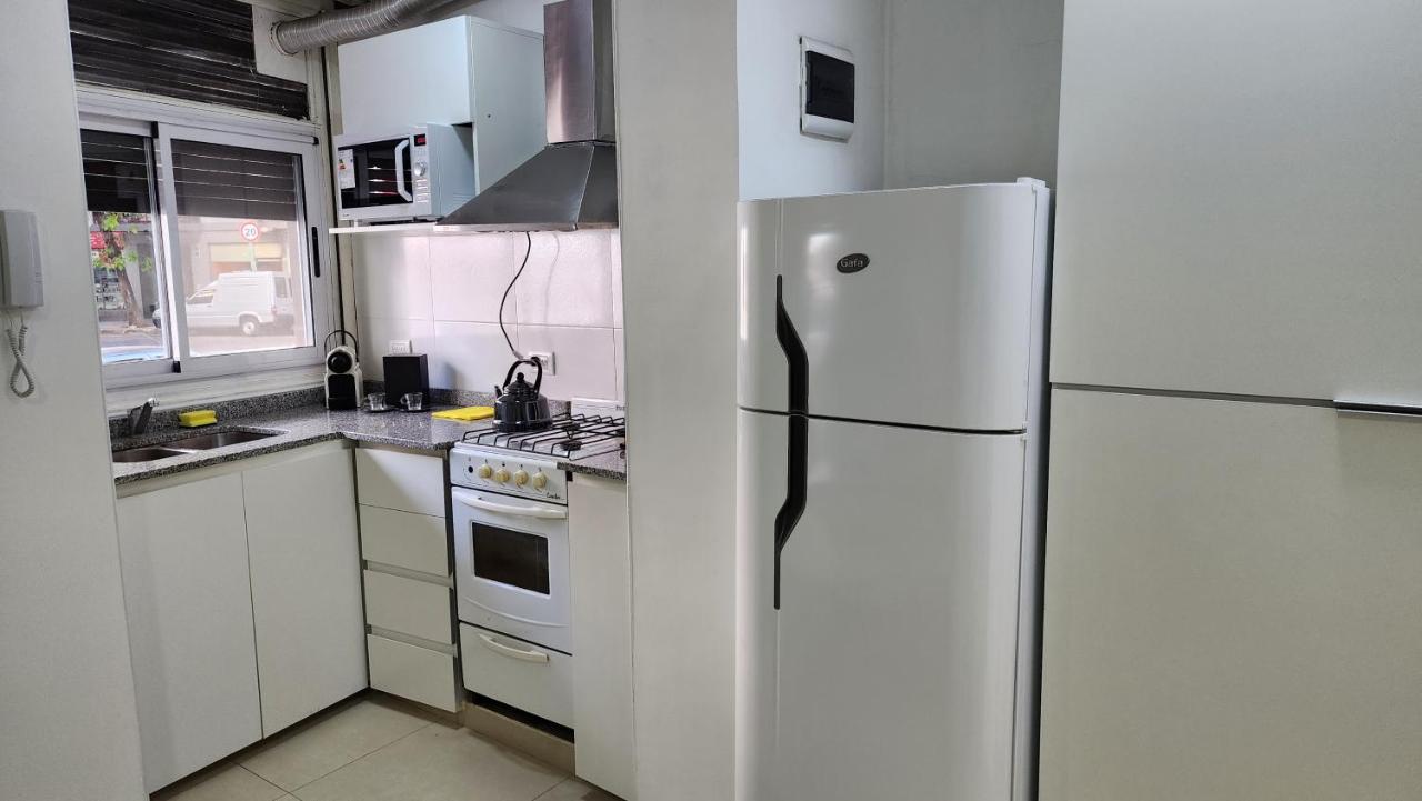 Confortable Departamento Amoblado De 2 Ambientes En Recoleta Con Patio Buenos Aires