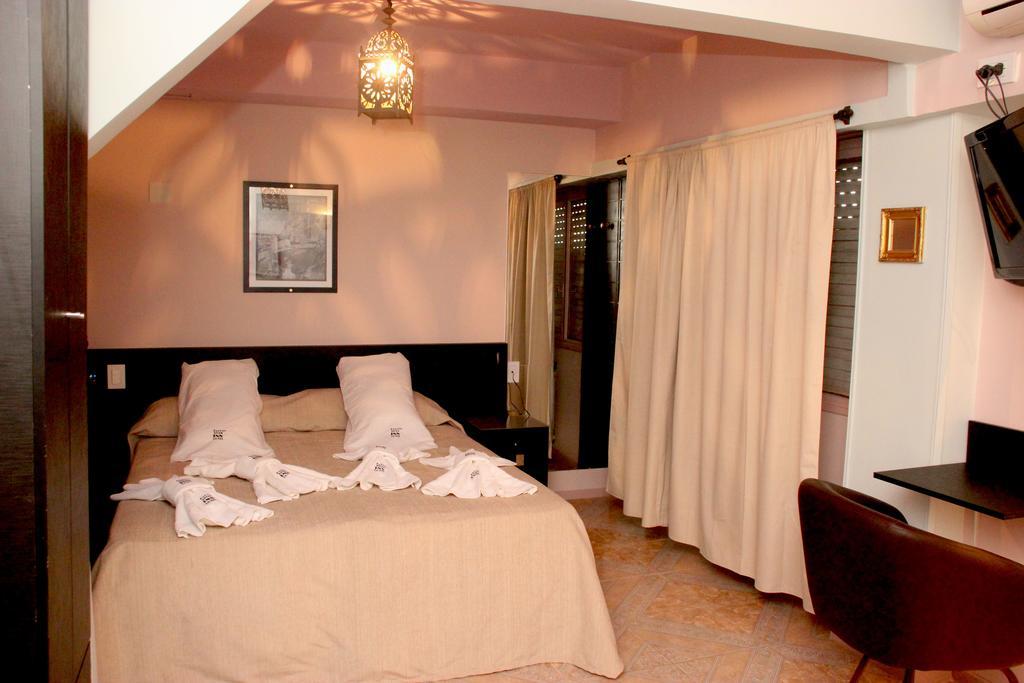 Hotel Y